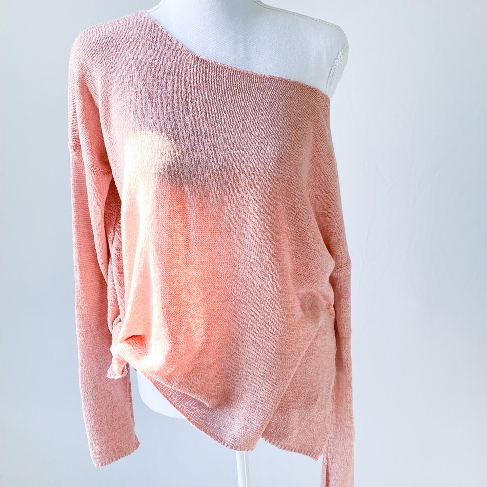 Ekattire light pink knitted long sleeve top